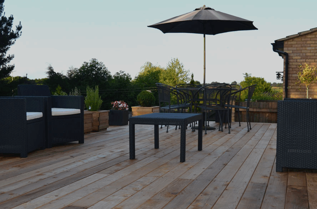 How to Incorporate Decking Into Sloped or Uneven Gardens